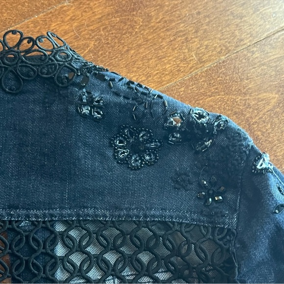 Elie Tahari Esperanza Embroidered Lace-Back Denim Jacket, Blue size M - Picture 8 of 11